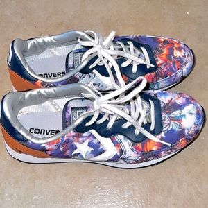 Floral Converse women’s size 10